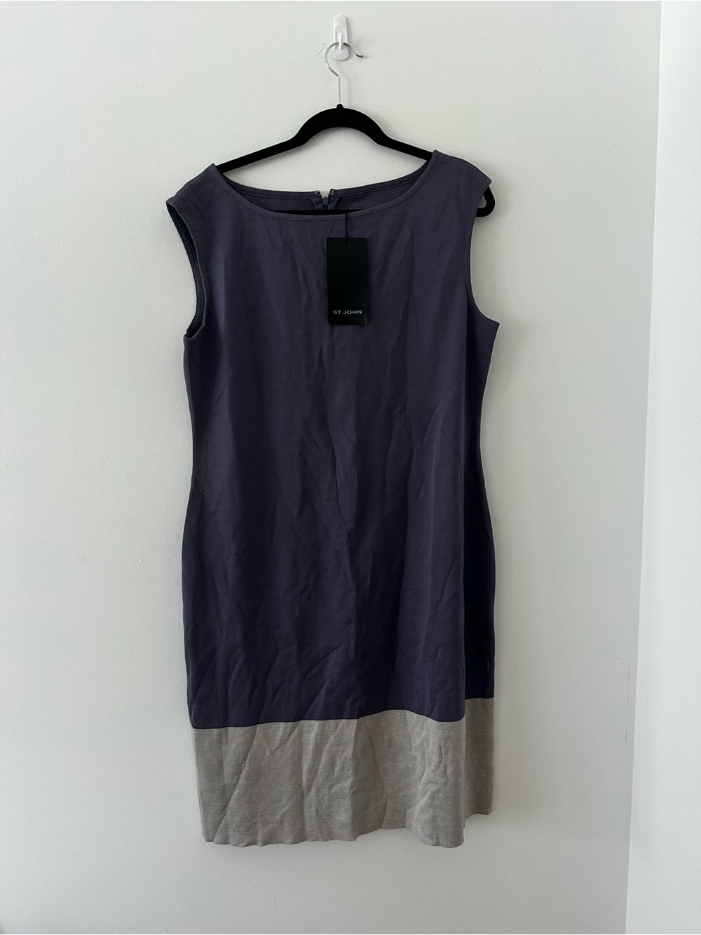 NWT St. John Sleeveless Sheath Dress